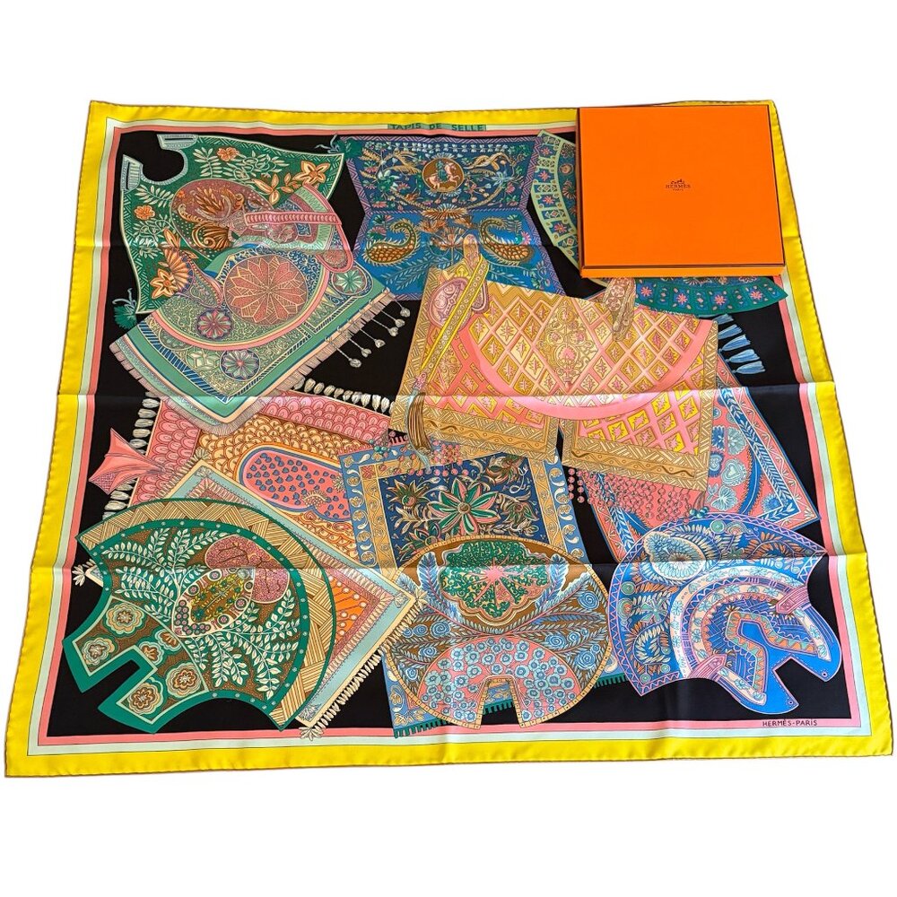 New NWT HERMES Tapis de Selle Black Rose Multi 90 cm Silk Square Scarf Box RARE